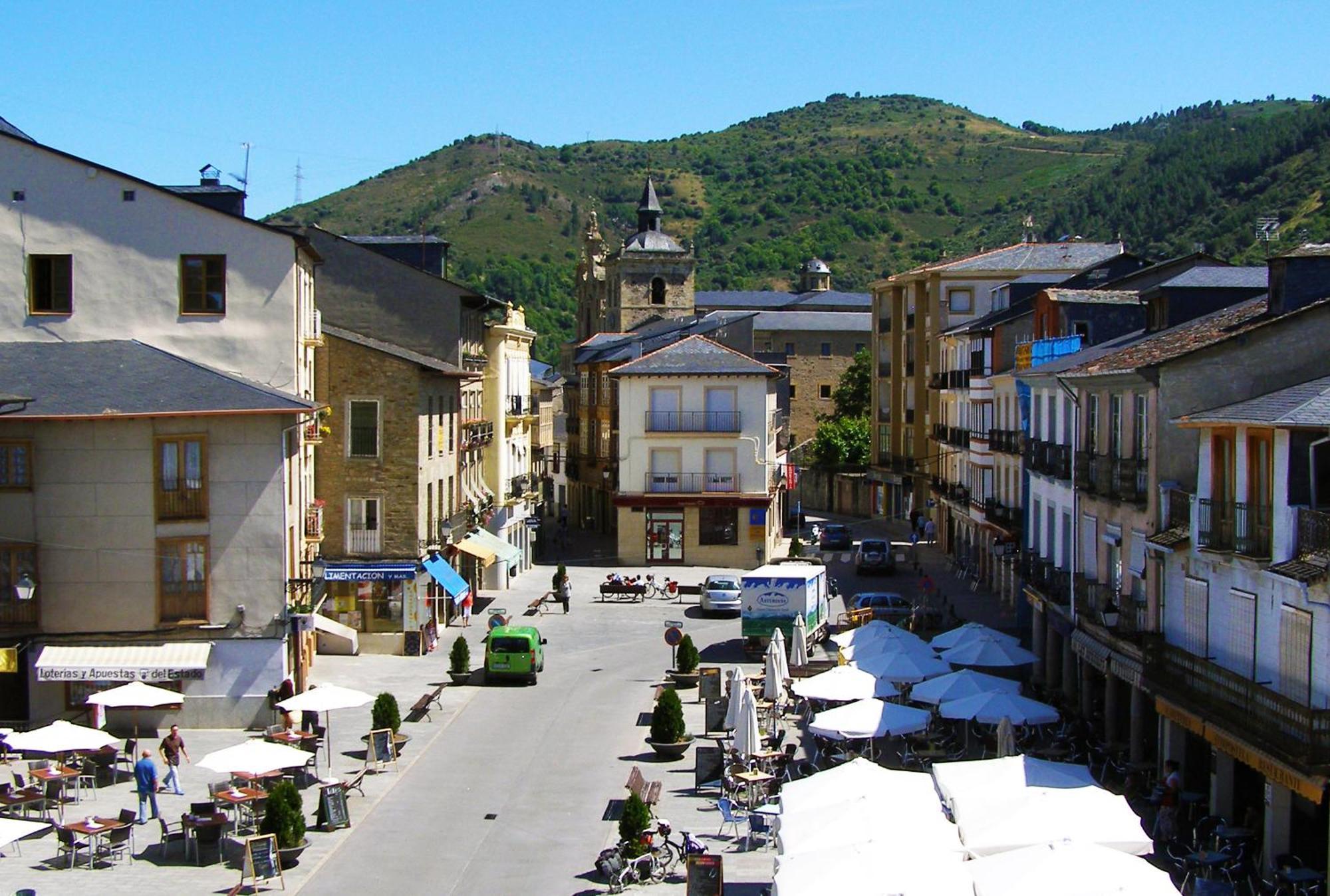 Plaza Mayor Villafranca Del Bierzo Εξωτερικό φωτογραφία