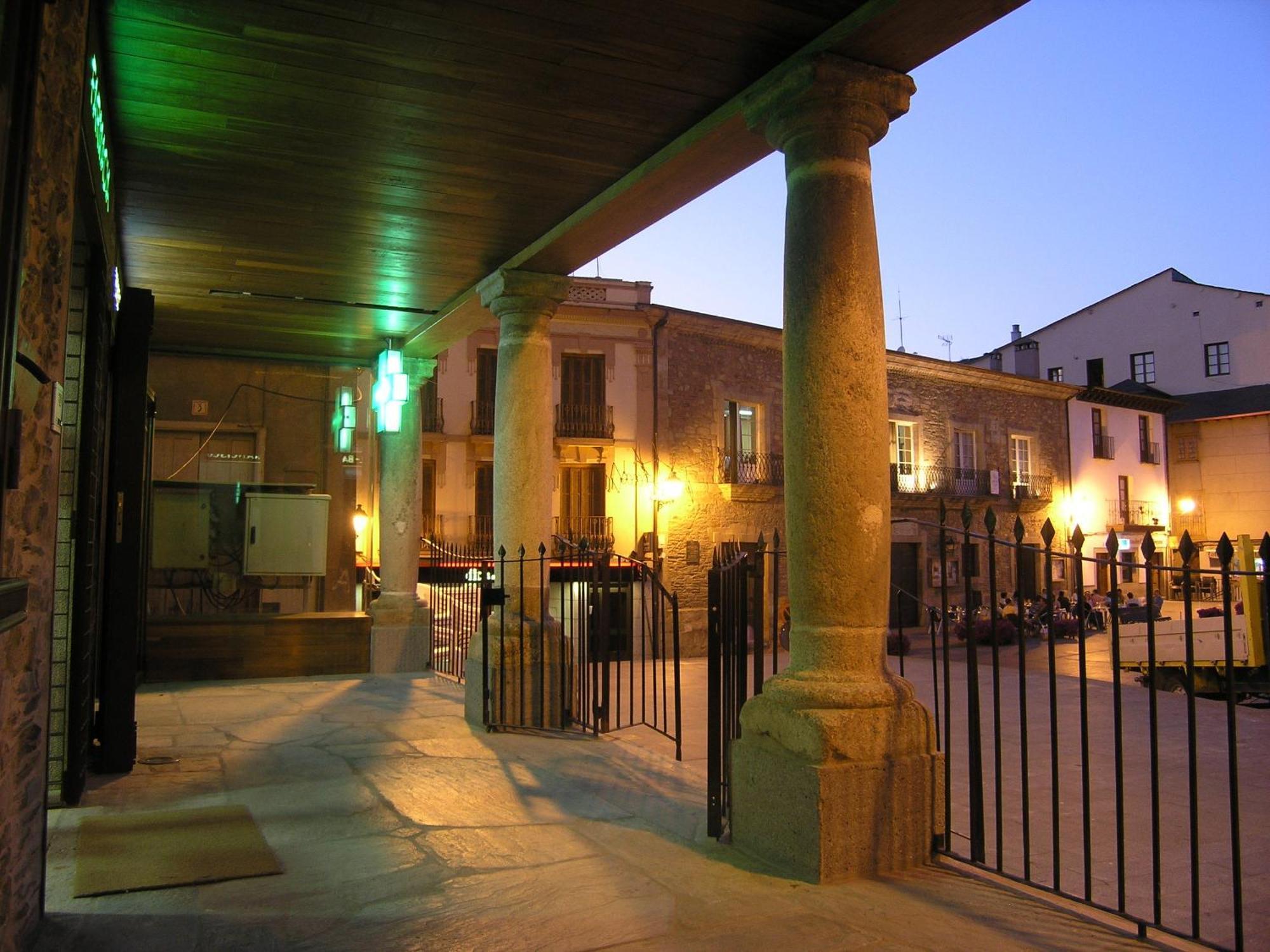 Plaza Mayor Villafranca Del Bierzo Εξωτερικό φωτογραφία